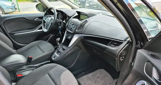 OPEL Zafira 1.4 T Cosmo