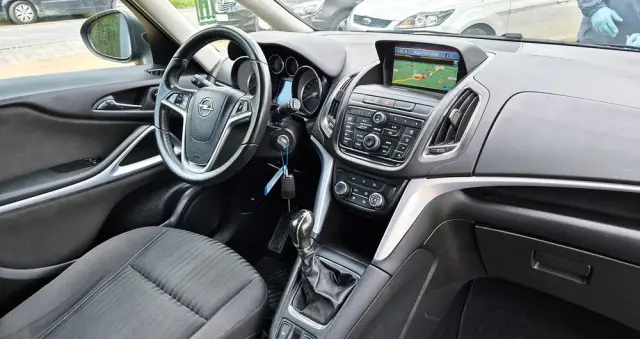 OPEL Zafira 1.4 T Cosmo