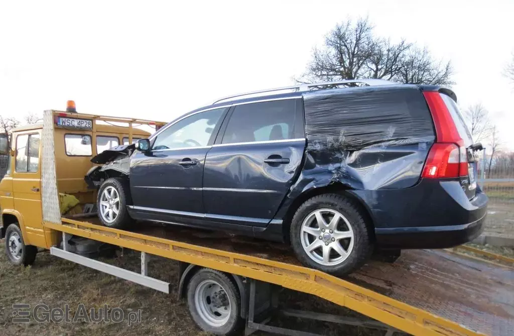 VOLVO V70 
