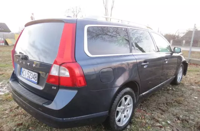 VOLVO V70 