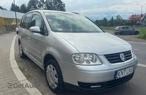 VOLKSWAGEN Touran 
