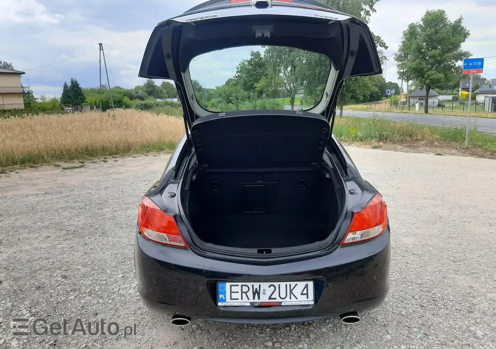 OPEL Insignia 1.6 Turbo Cosmo
