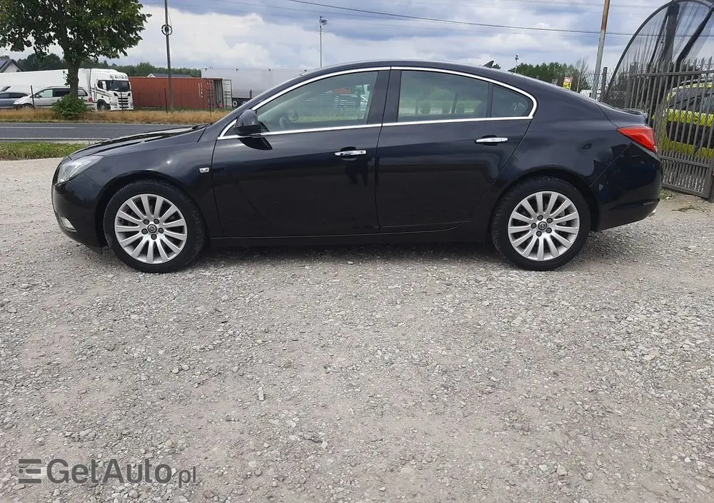 OPEL Insignia 1.6 Turbo Cosmo