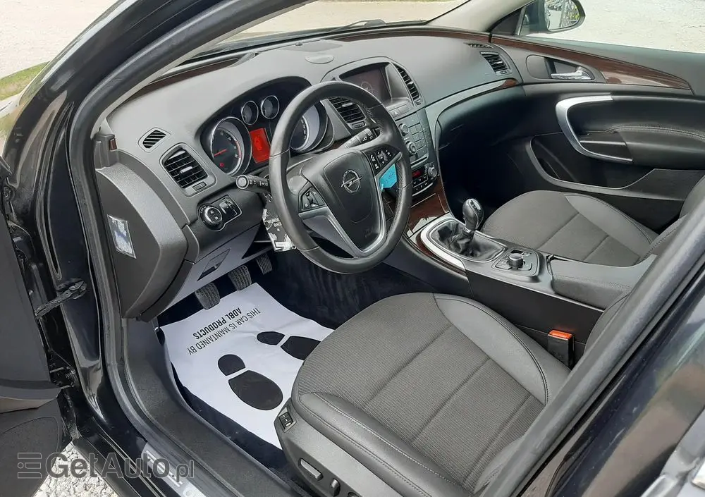 OPEL Insignia 1.6 Turbo Cosmo