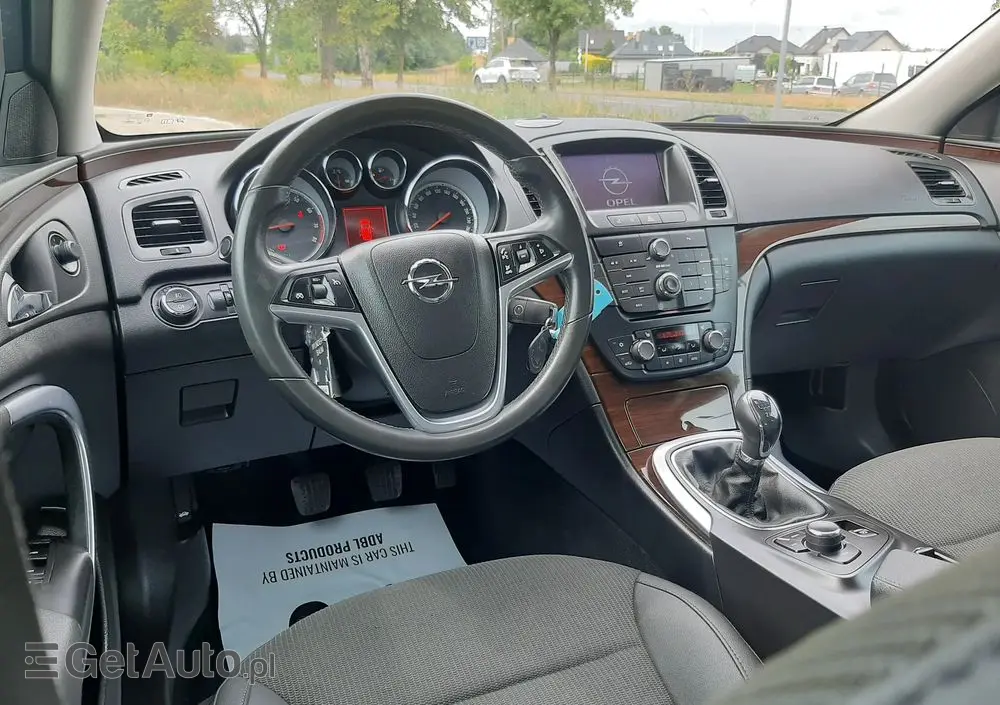 OPEL Insignia 1.6 Turbo Cosmo
