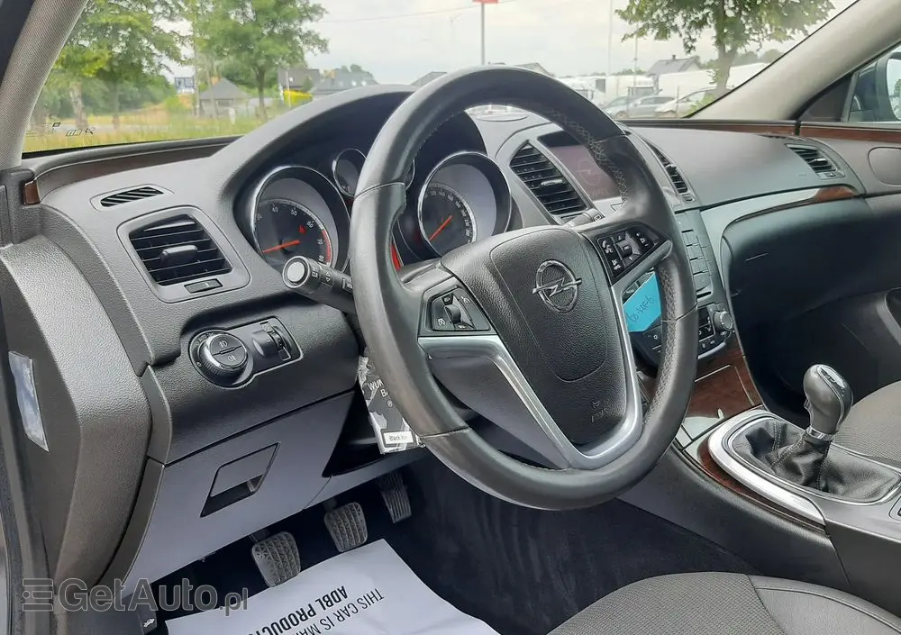OPEL Insignia 1.6 Turbo Cosmo