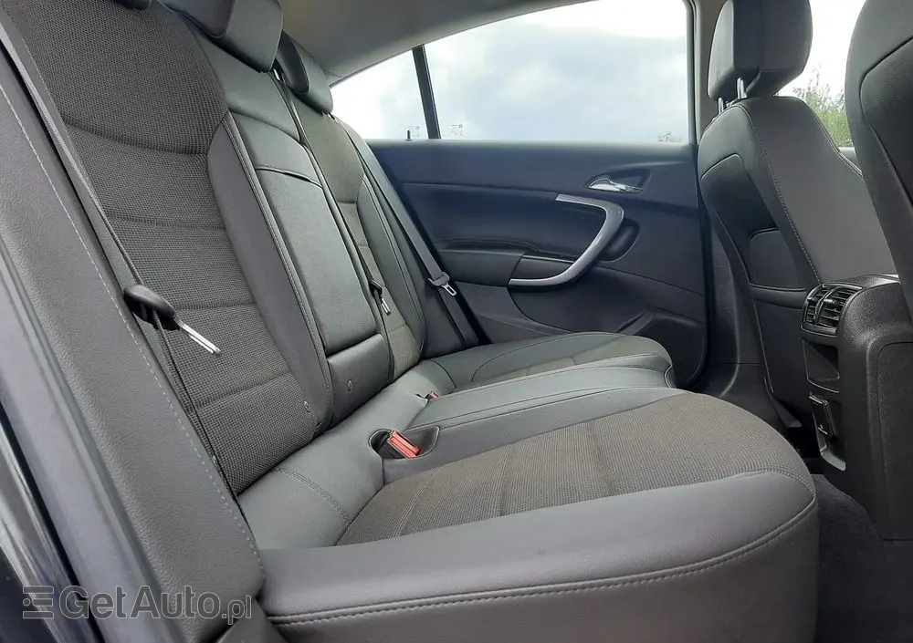 OPEL Insignia 1.6 Turbo Cosmo