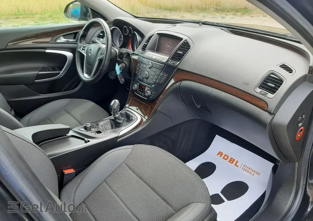 OPEL Insignia 1.6 Turbo Cosmo