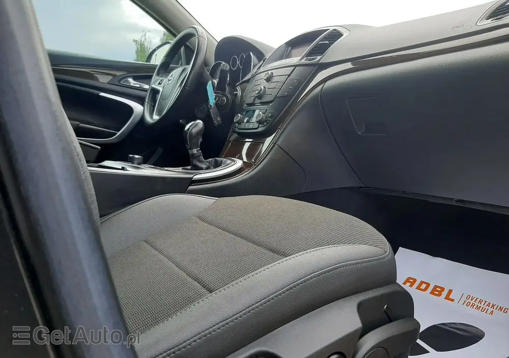 OPEL Insignia 1.6 Turbo Cosmo