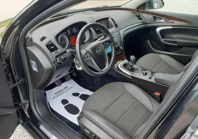 OPEL Insignia 1.6 Turbo Cosmo