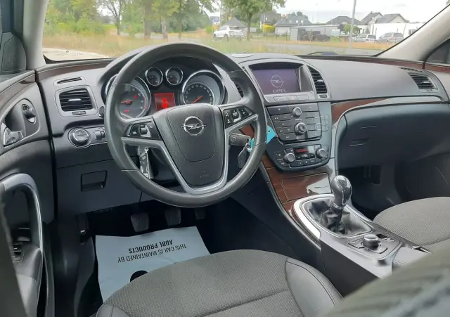 OPEL Insignia 1.6 Turbo Cosmo