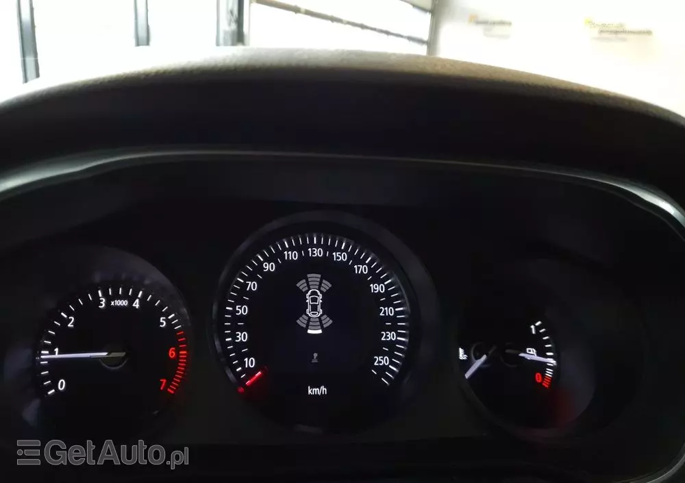 RENAULT Megane 1.6 SCe Zen