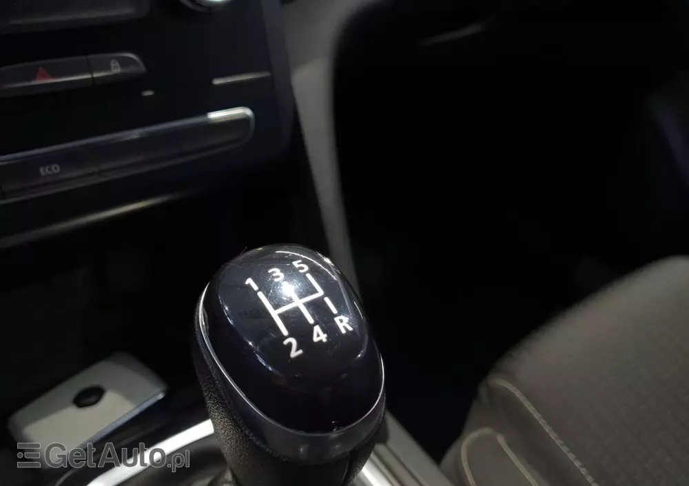 RENAULT Megane 1.6 SCe Zen