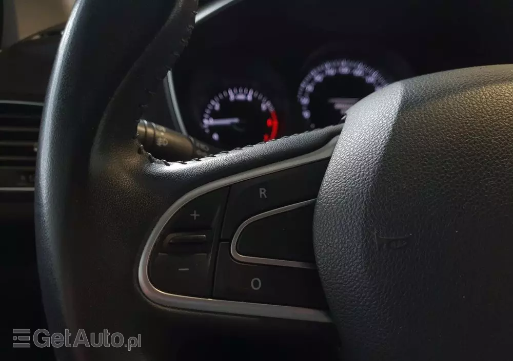 RENAULT Megane 1.6 SCe Zen