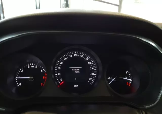 RENAULT Megane 1.6 SCe Zen