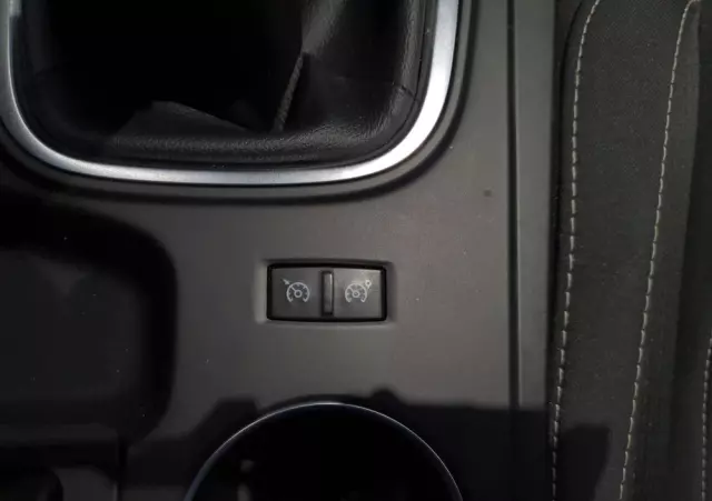 RENAULT Megane 1.6 SCe Zen