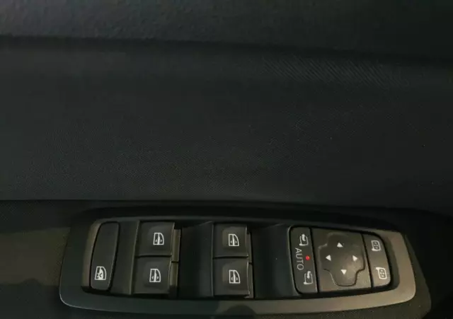 RENAULT Megane 1.6 SCe Zen