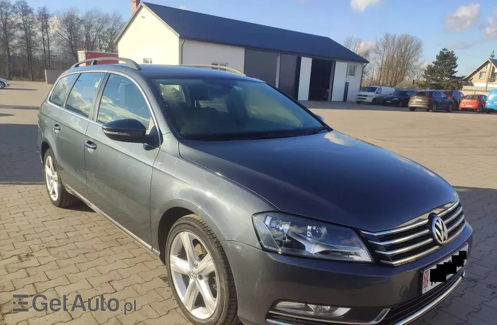 VOLKSWAGEN Passat 