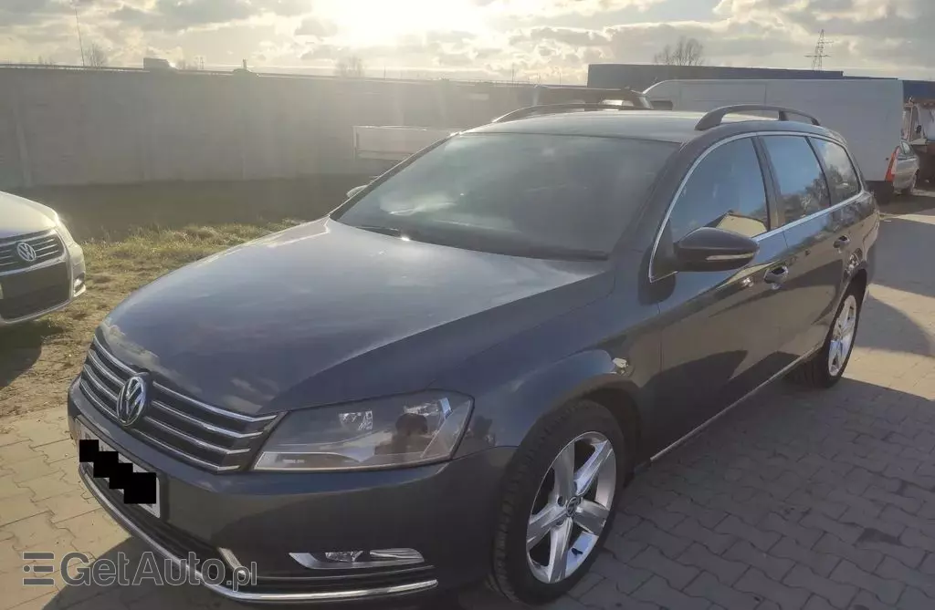 VOLKSWAGEN Passat 