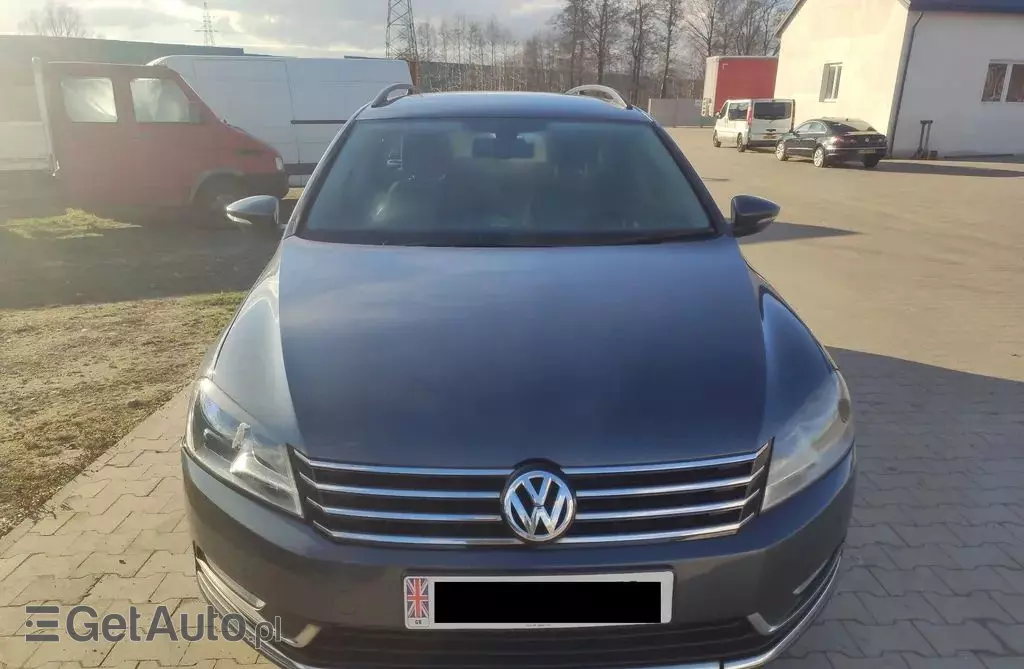VOLKSWAGEN Passat 