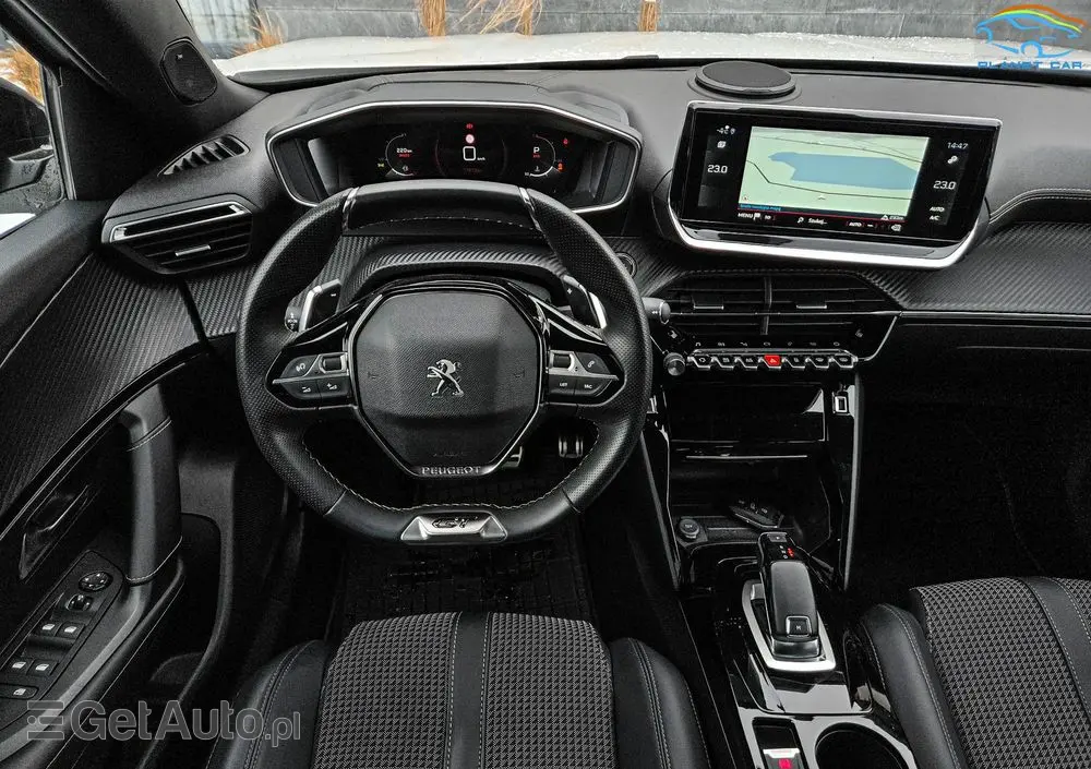 PEUGEOT 2008 PureTech 130 EAT8 GT