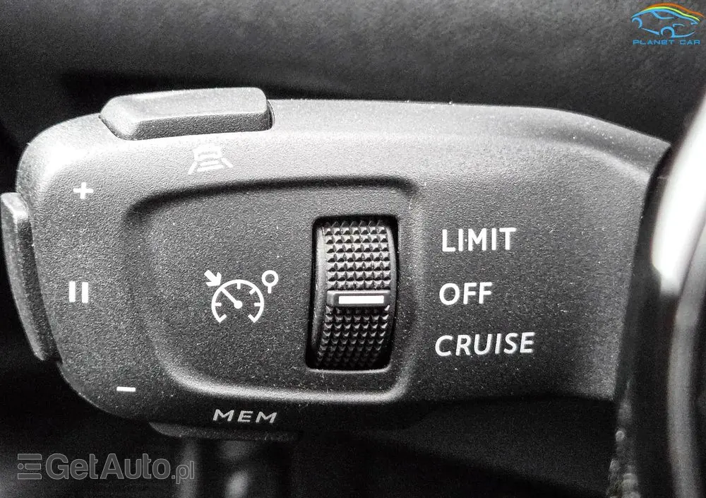 PEUGEOT 2008 PureTech 130 EAT8 GT