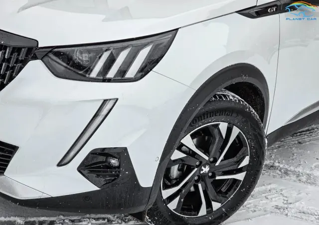 PEUGEOT 2008 PureTech 130 EAT8 GT