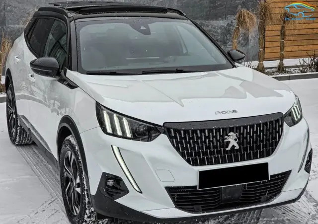 PEUGEOT 2008 PureTech 130 EAT8 GT