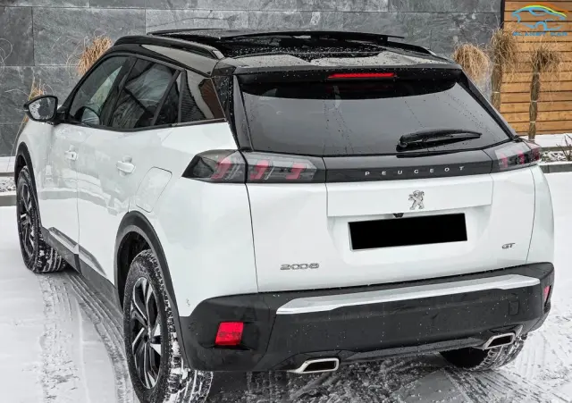 PEUGEOT 2008 PureTech 130 EAT8 GT