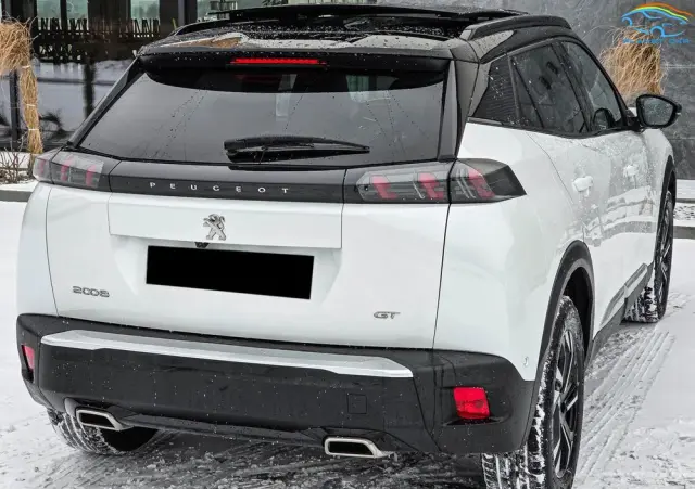 PEUGEOT 2008 PureTech 130 EAT8 GT