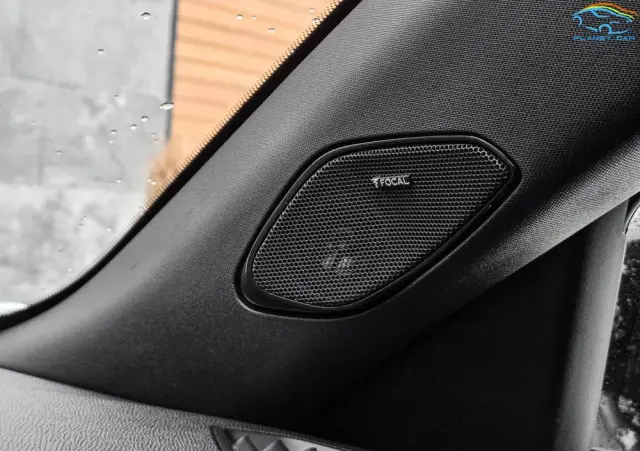 PEUGEOT 2008 PureTech 130 EAT8 GT