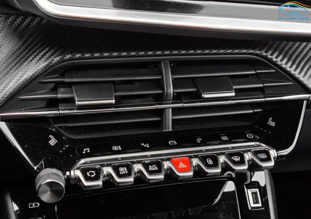 PEUGEOT 2008 PureTech 130 EAT8 GT