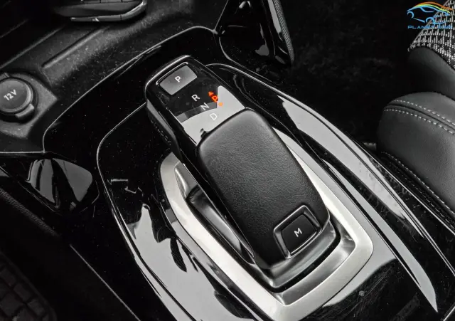 PEUGEOT 2008 PureTech 130 EAT8 GT