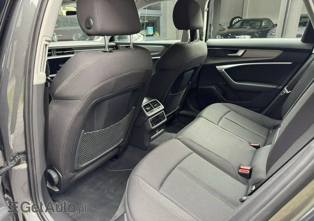 AUDI A6 Avant 40 TDI quattro S tronic S line