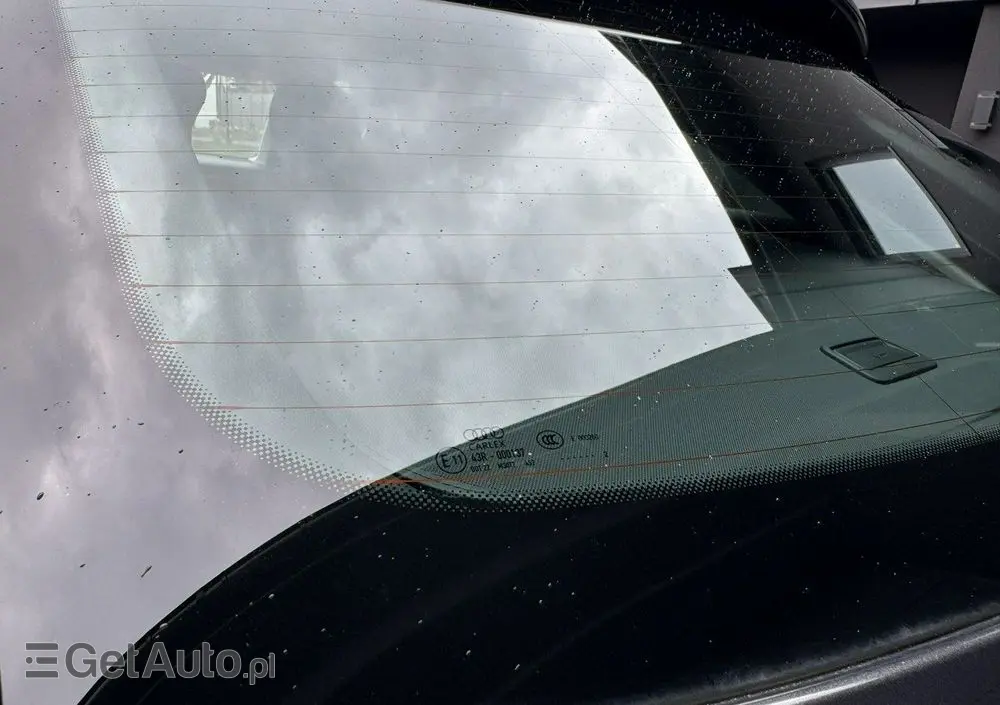 AUDI A6 Avant 40 TDI quattro S tronic S line