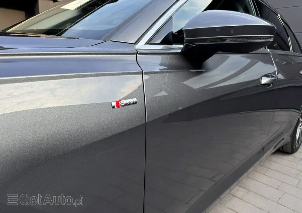 AUDI A6 Avant 40 TDI quattro S tronic S line