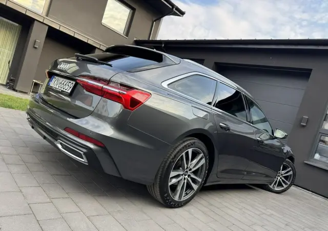 AUDI A6 Avant 40 TDI quattro S tronic S line