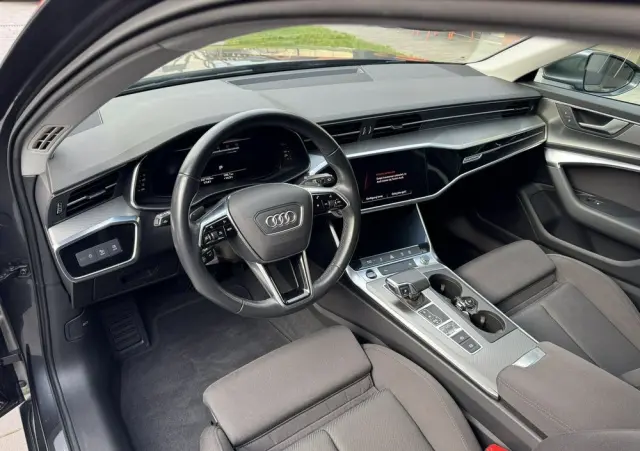 AUDI A6 Avant 40 TDI quattro S tronic S line