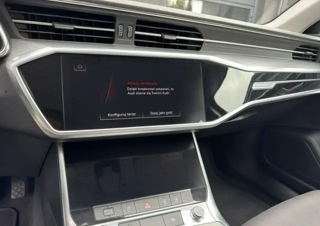 AUDI A6 Avant 40 TDI quattro S tronic S line