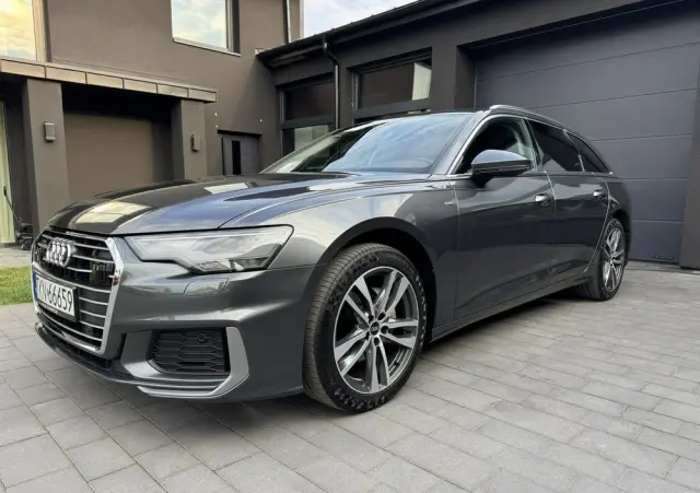 AUDI A6 Avant 40 TDI quattro S tronic S line