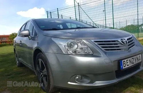 TOYOTA Avensis 