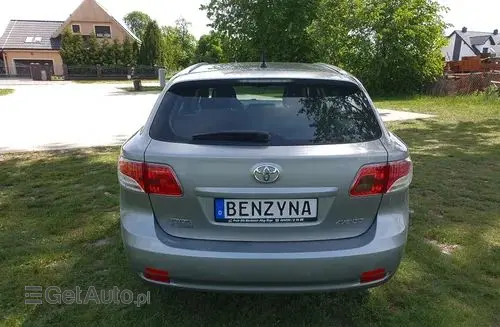 TOYOTA Avensis 