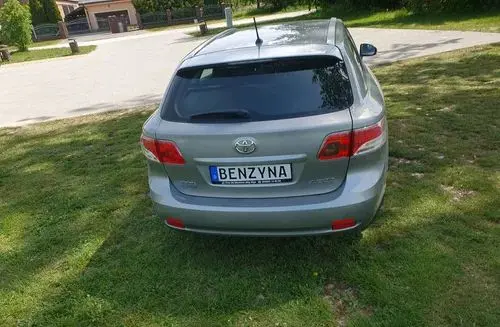 TOYOTA Avensis 