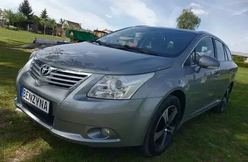 TOYOTA Avensis 
