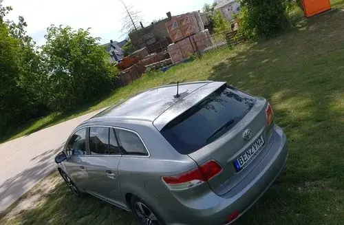 TOYOTA Avensis 