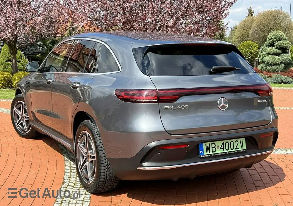 MERCEDES-BENZ EQC 