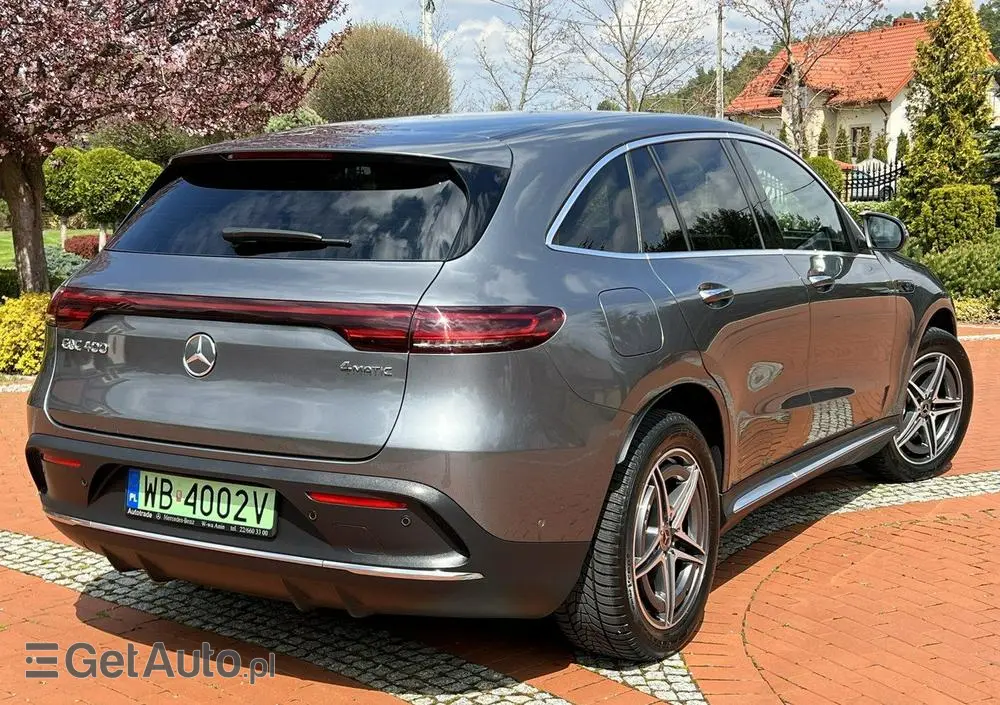 MERCEDES-BENZ EQC 