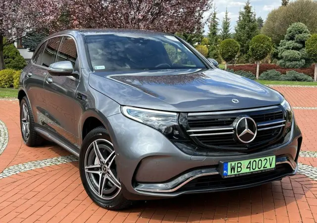 MERCEDES-BENZ EQC 