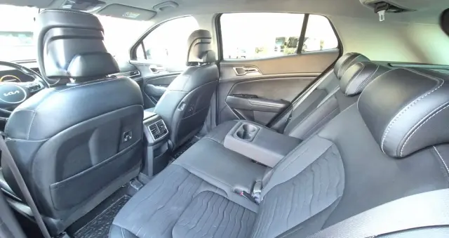 KIA Sportage 1.6 T-GDI HEV Business Line 2WD