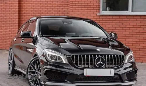 MERCEDES-BENZ CLA 